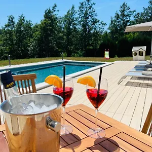  Vila Prisunca Jacuzzi & Swimming Pool